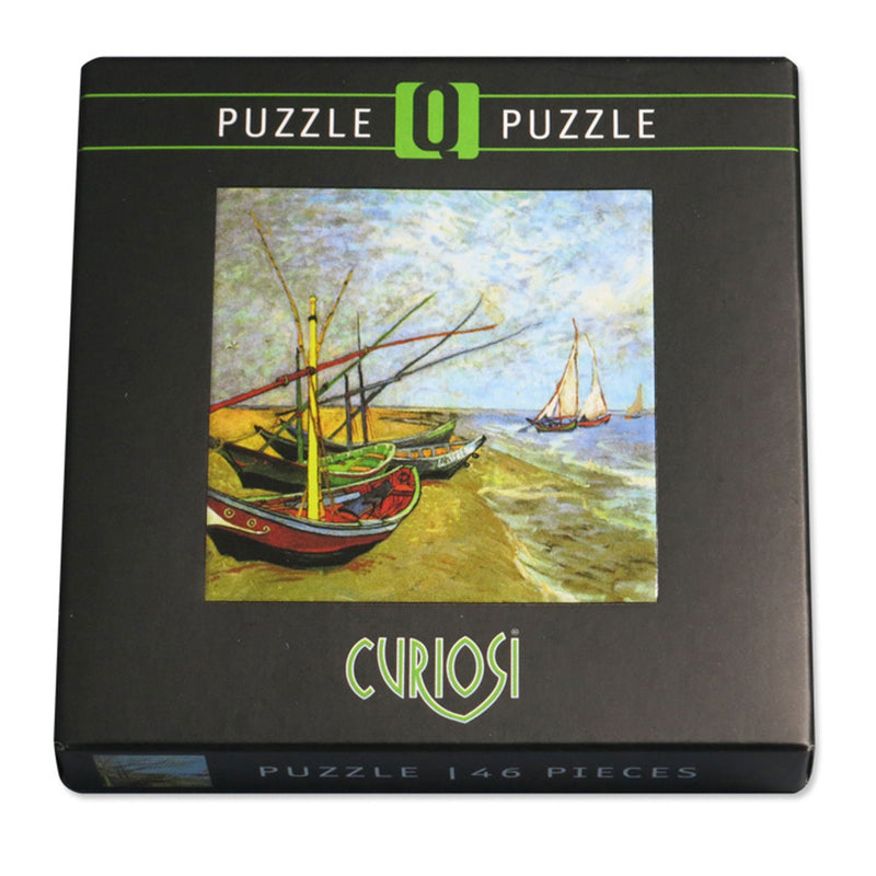 CURIOSI | Frontansicht der Produktverpackung des Puzzle Q "Art 3" mit dem Motiv "Boote von Saintes-Maries" von Vincent van Gogh